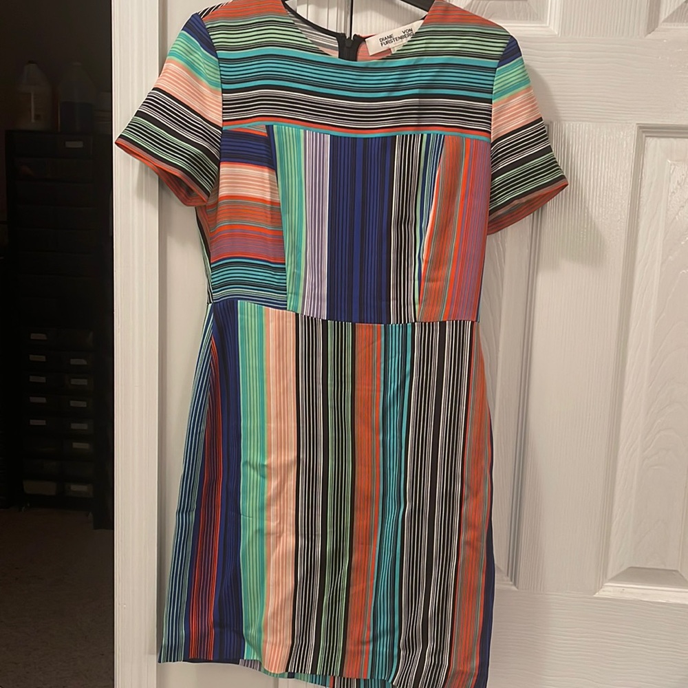 DVF Diane Von Furstenberg Burman Rainbow Stripe Short Sleeve Sheath Dress Sz 4